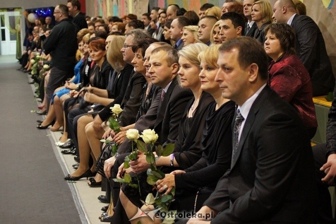 Studniówka III LO [07.I.2012] - zdjęcie #154 - eOstroleka.pl