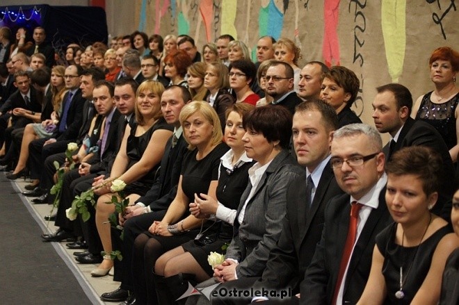 Studniówka III LO [07.I.2012] - zdjęcie #150 - eOstroleka.pl