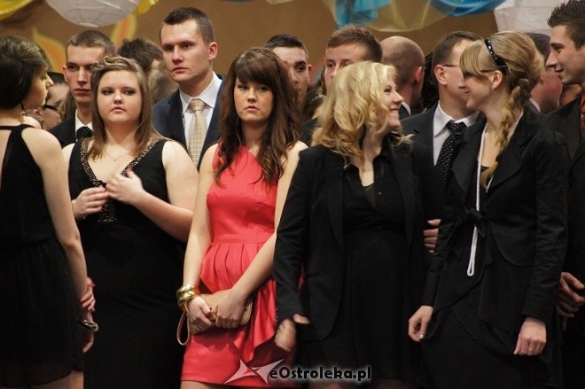 Studniówka III LO [07.I.2012] - zdjęcie #149 - eOstroleka.pl