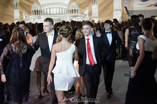 Studniówka III LO [07.I.2012] - zdjęcie #128 - eOstroleka.pl