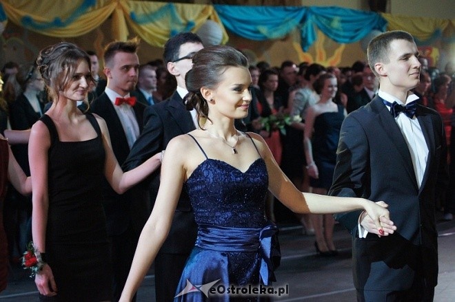 Studniówka III LO [07.I.2012] - zdjęcie #119 - eOstroleka.pl