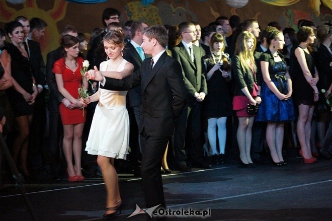 Studniówka III LO [07.I.2012] - zdjęcie #107 - eOstroleka.pl