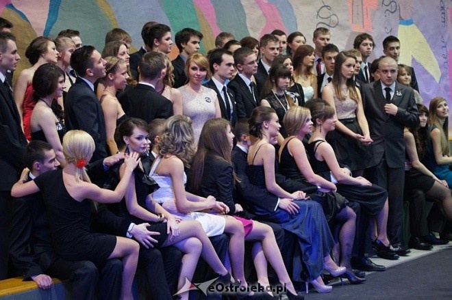 Studniówka III LO [07.I.2012] - zdjęcie #85 - eOstroleka.pl