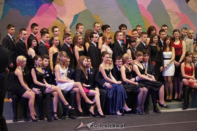 Studniówka III LO [07.I.2012] - zdjęcie #69 - eOstroleka.pl