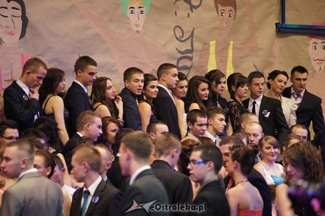 Studniówka III LO [07.I.2012] - zdjęcie #67 - eOstroleka.pl