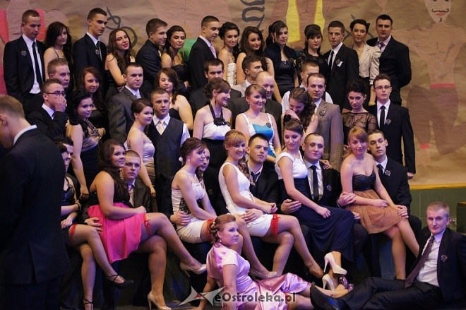Studniówka III LO [07.I.2012] - zdjęcie #66 - eOstroleka.pl