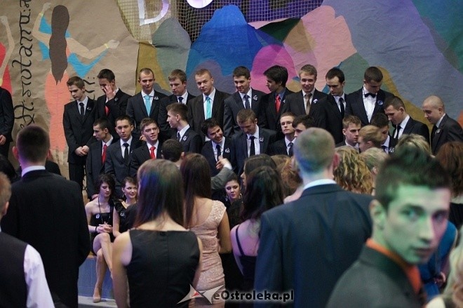 Studniówka III LO [07.I.2012] - zdjęcie #63 - eOstroleka.pl