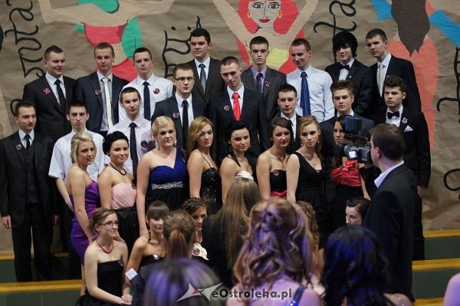 Studniówka III LO [07.I.2012] - zdjęcie #60 - eOstroleka.pl