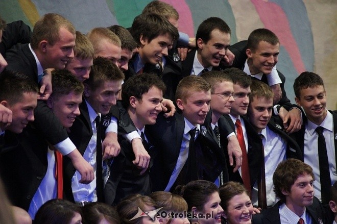 Studniówka III LO [07.I.2012] - zdjęcie #56 - eOstroleka.pl