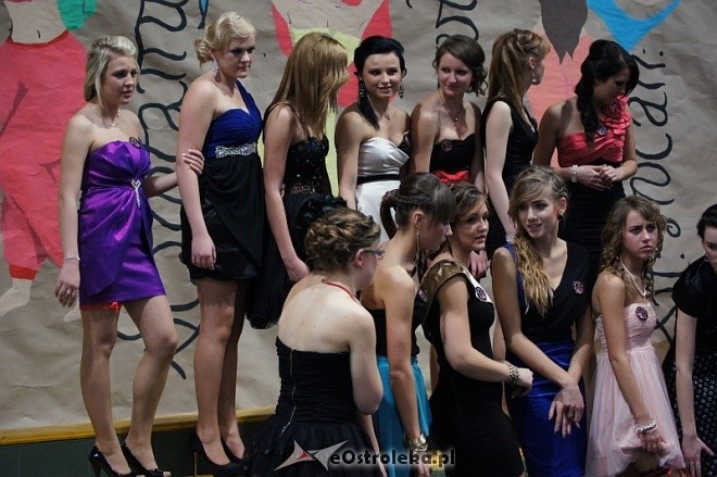 Studniówka III LO [07.I.2012] - zdjęcie #54 - eOstroleka.pl
