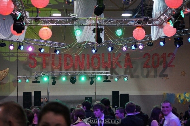 Studniówka III LO [07.I.2012] - zdjęcie #53 - eOstroleka.pl