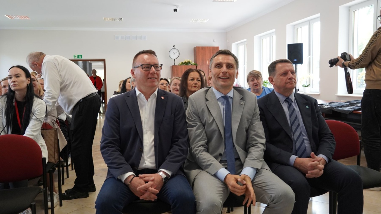 Ponad 1,3 mln zł dla Kół Gospodyń Wiejskich. W Goworowie wręczono czeki dla lokalnych gospodarzy [21.09.2026] - zdjęcie #117 - eOstroleka.pl