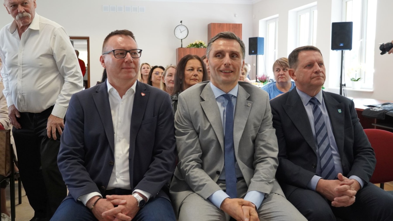 Ponad 1,3 mln zł dla Kół Gospodyń Wiejskich. W Goworowie wręczono czeki dla lokalnych gospodarzy [21.09.2026] - zdjęcie #115 - eOstroleka.pl