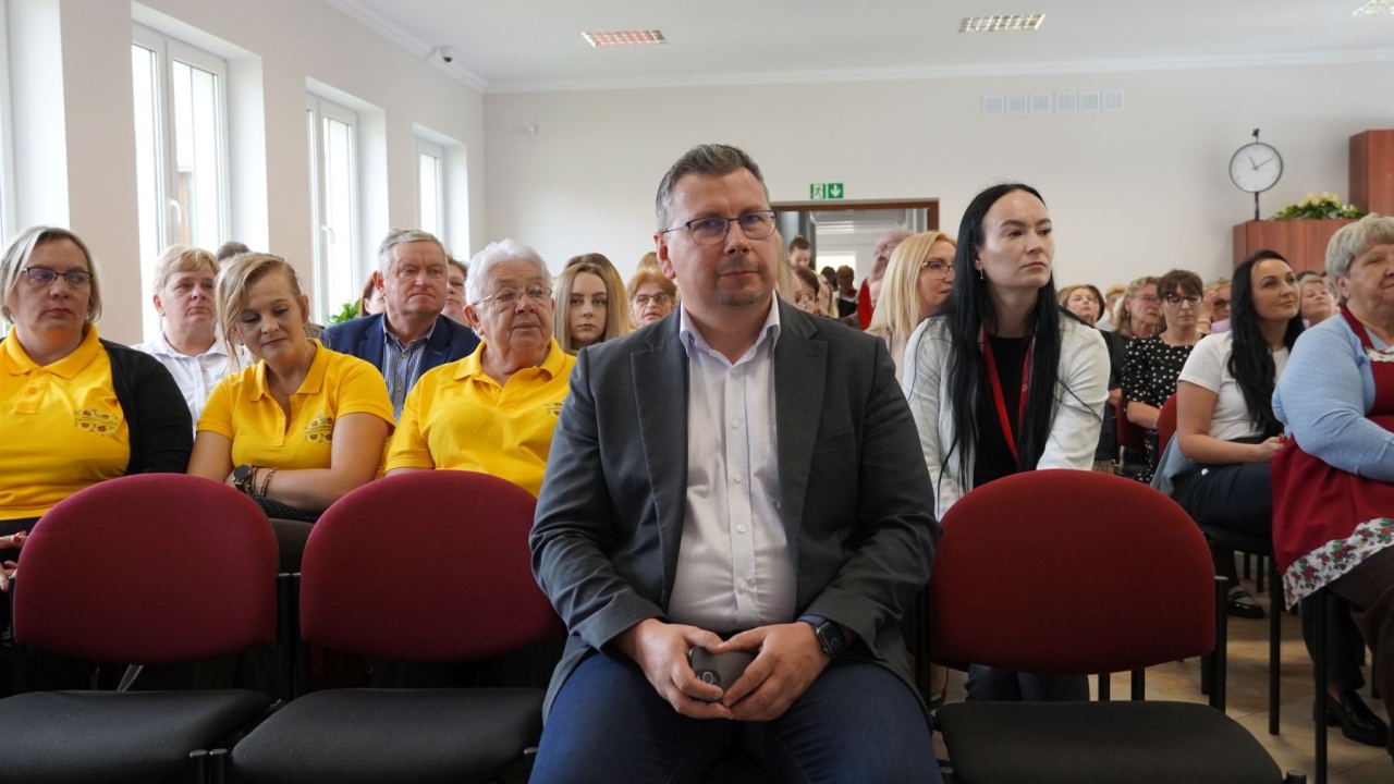 Ponad 1,3 mln zł dla Kół Gospodyń Wiejskich. W Goworowie wręczono czeki dla lokalnych gospodarzy [21.09.2026] - zdjęcie #114 - eOstroleka.pl