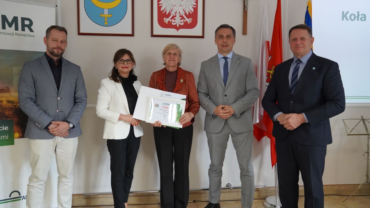 Ponad 1,3 mln zł dla Kół Gospodyń Wiejskich. W Goworowie wręczono czeki dla lokalnych gospodarzy [21.09.2026] - zdjęcie #77 - eOstroleka.pl