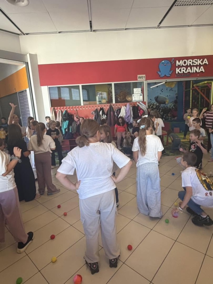 Radość, kolorowe atrakcje i masa zabawy. Za nami Festiwal Kreatywności w Ostrołęce [22.09.2026] - zdjęcie #75 - eOstroleka.pl