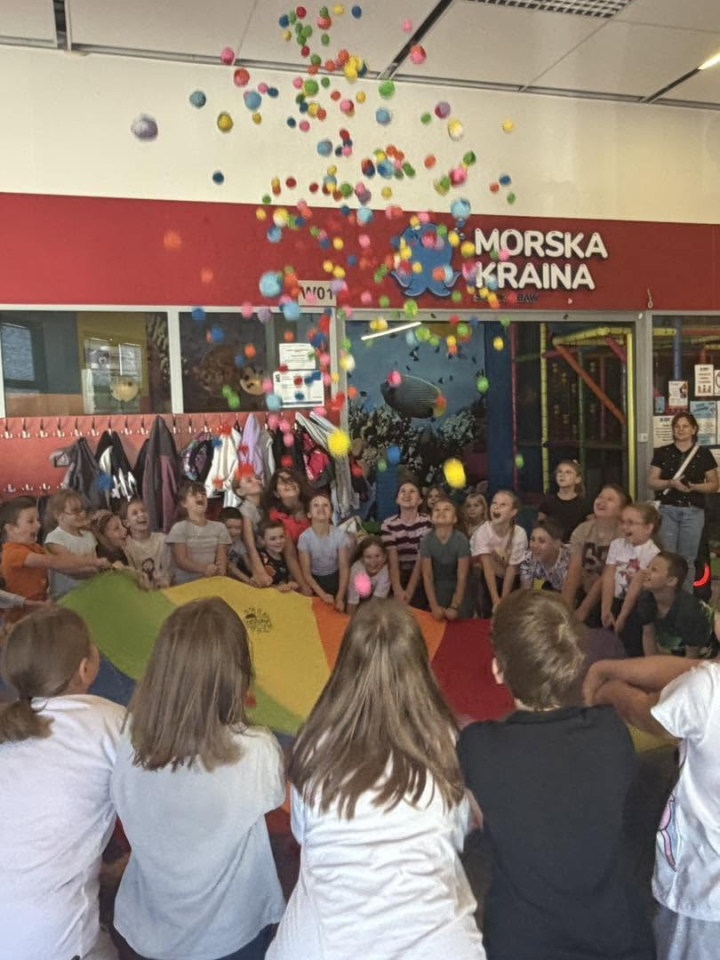 Radość, kolorowe atrakcje i masa zabawy. Za nami Festiwal Kreatywności w Ostrołęce [22.09.2026] - zdjęcie #37 - eOstroleka.pl