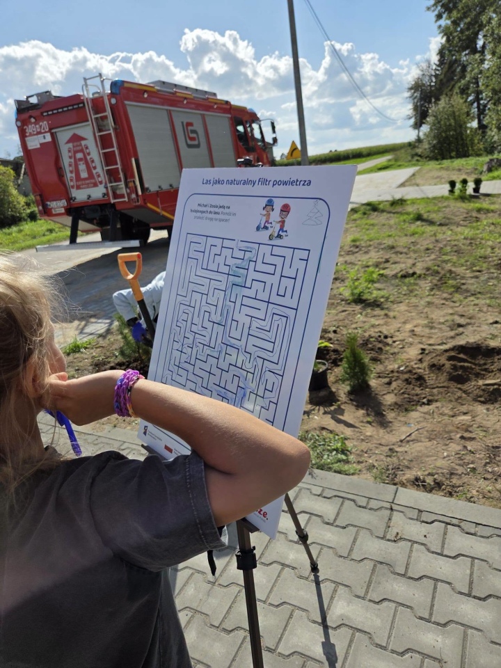 Przejechali ponad 20 kilometrów dla czystego powietrza. Za nami rajd rowerowy w Czerwinie [22.09.2026] - zdjęcie #59 - eOstroleka.pl