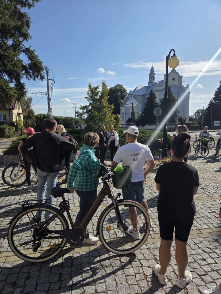 Przejechali ponad 20 kilometrów dla czystego powietrza. Za nami rajd rowerowy w Czerwinie [22.09.2026] - zdjęcie #58 - eOstroleka.pl