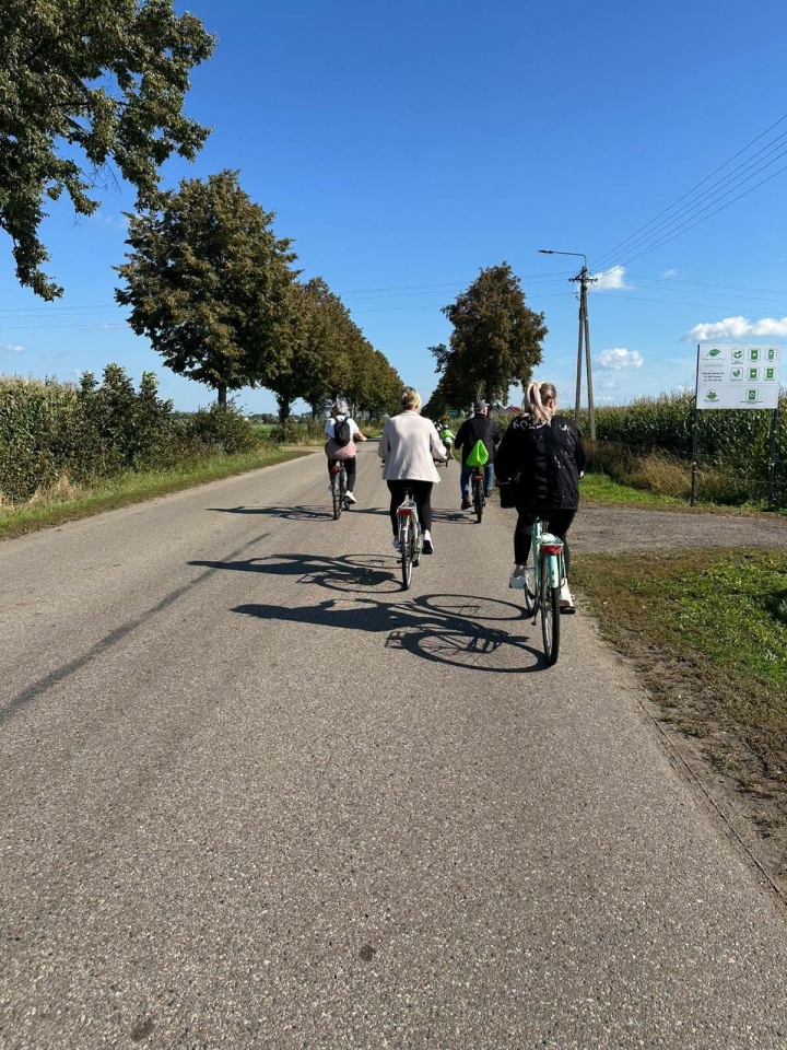 Przejechali ponad 20 kilometrów dla czystego powietrza. Za nami rajd rowerowy w Czerwinie [22.09.2026] - zdjęcie #49 - eOstroleka.pl