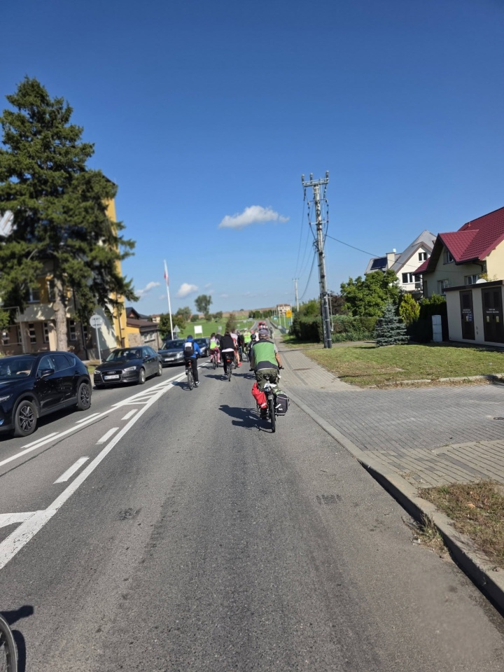 Przejechali ponad 20 kilometrów dla czystego powietrza. Za nami rajd rowerowy w Czerwinie [22.09.2026] - zdjęcie #39 - eOstroleka.pl