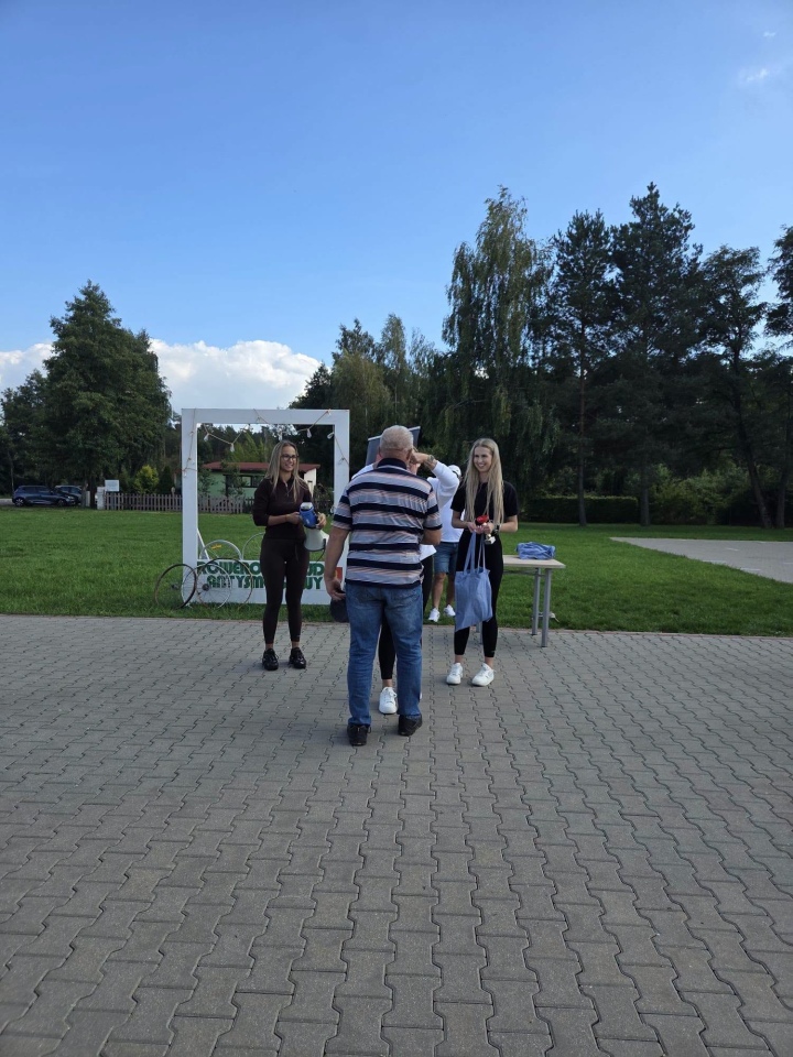 Przejechali ponad 20 kilometrów dla czystego powietrza. Za nami rajd rowerowy w Czerwinie [22.09.2026] - zdjęcie #4 - eOstroleka.pl