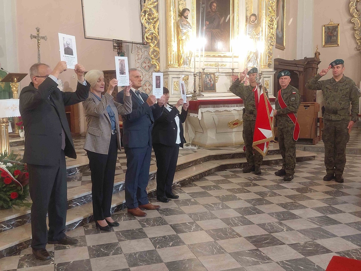 Uroczystość Katyńska w Czerwinie [20.09.2026] - zdjęcie #37 - eOstroleka.pl