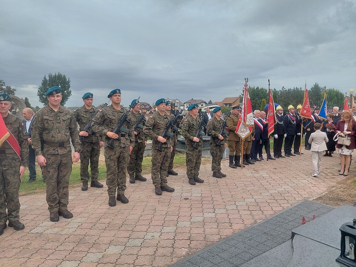 Uroczystość Katyńska w Czerwinie [20.09.2026] - zdjęcie #32 - eOstroleka.pl