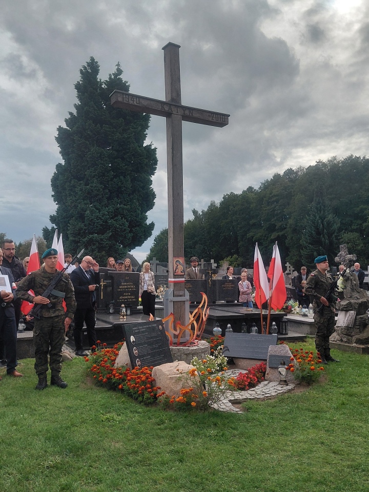 Uroczystość Katyńska w Czerwinie [20.09.2026] - zdjęcie #17 - eOstroleka.pl