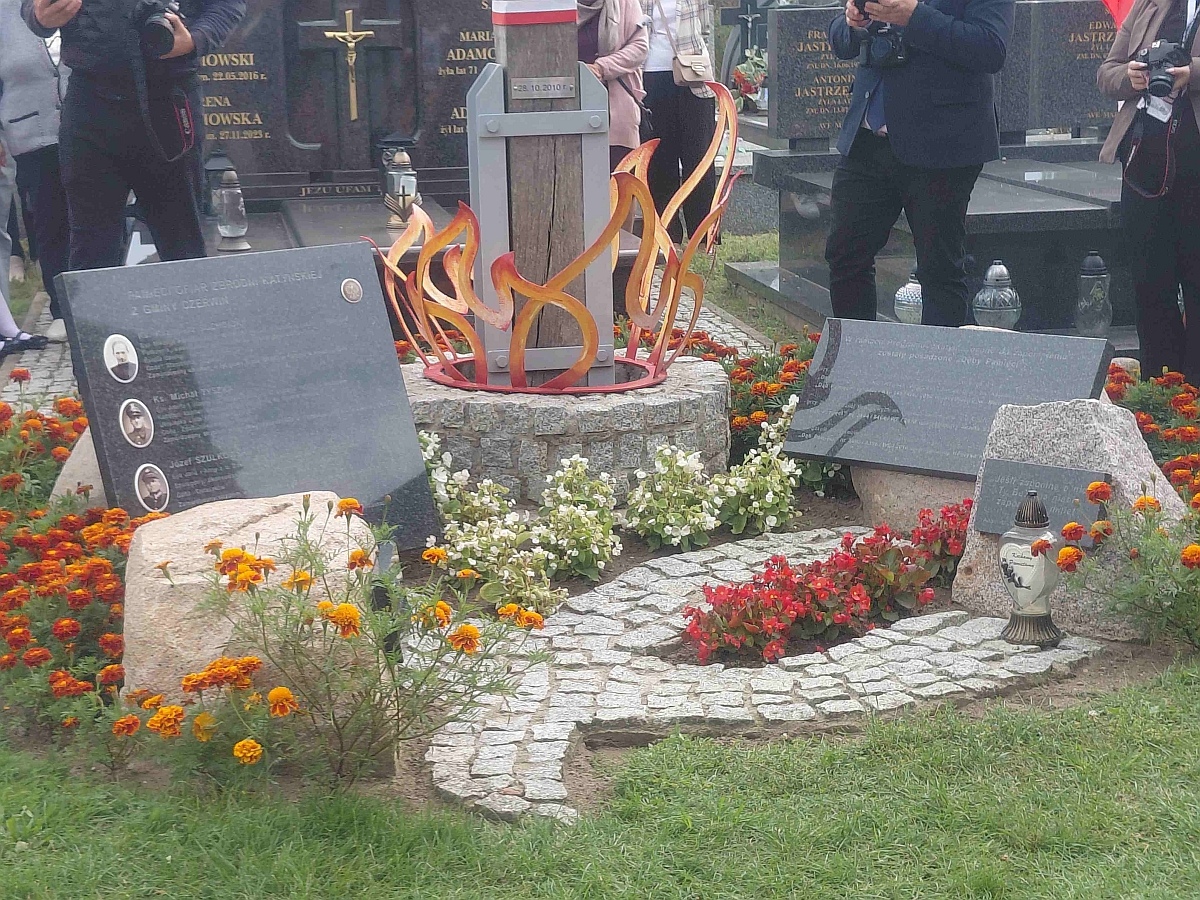Uroczystość Katyńska w Czerwinie [20.09.2026] - zdjęcie #15 - eOstroleka.pl