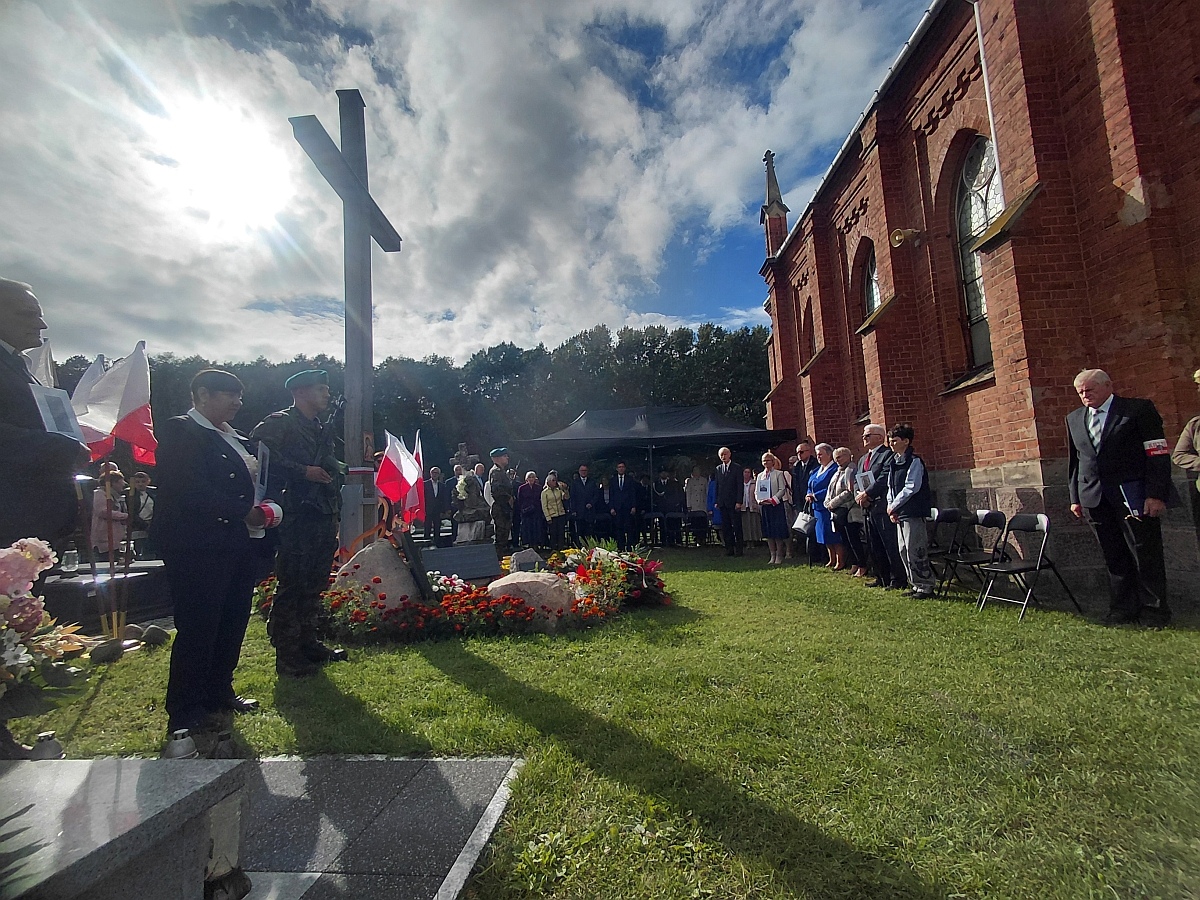 Uroczystość Katyńska w Czerwinie [20.09.2026] - zdjęcie #7 - eOstroleka.pl