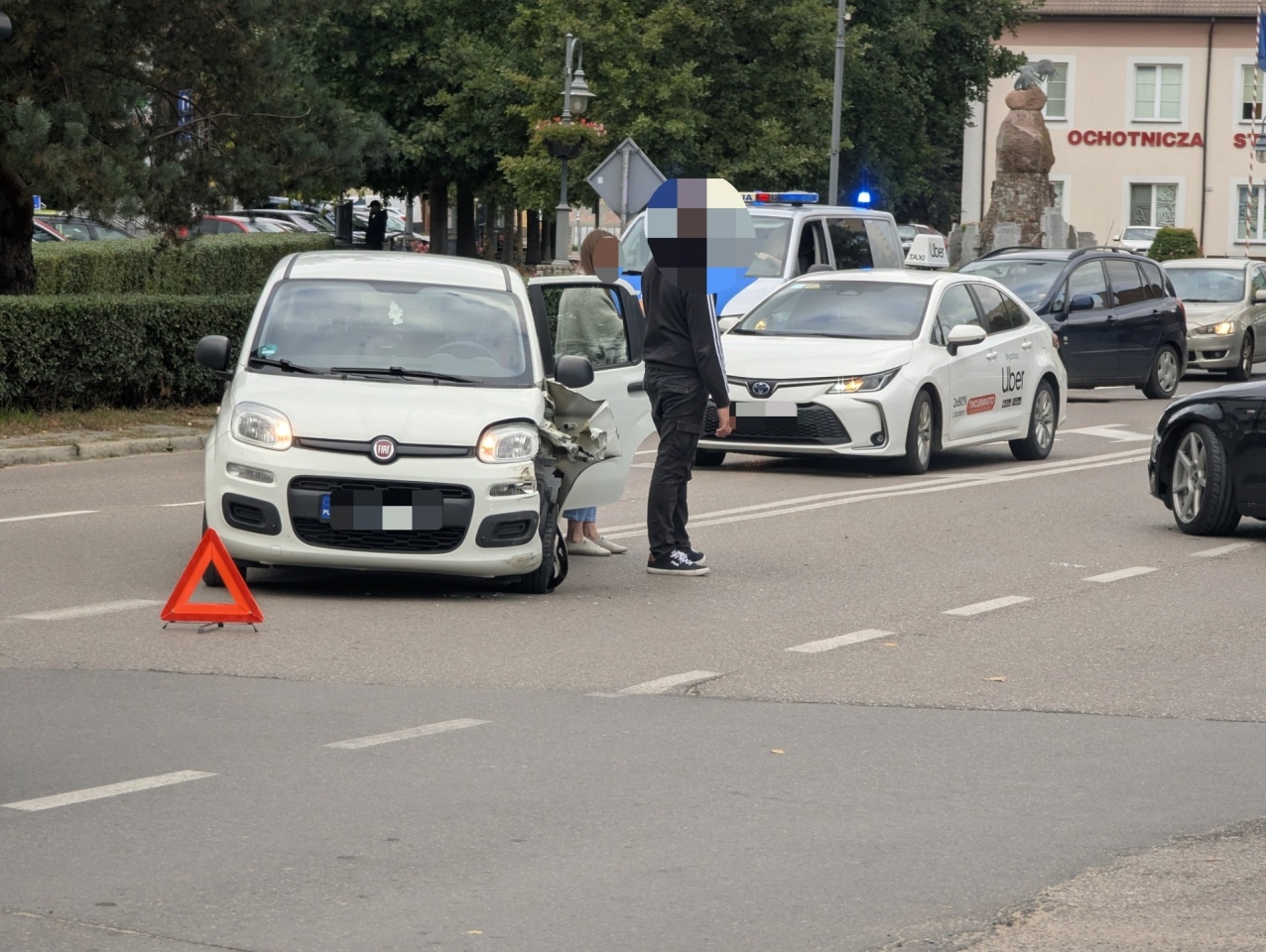 Kraksa na skrzyżowaniu ulic Kopernika i Fieldorfa Nila [24.09.2026] - zdjęcie #2 - eOstroleka.pl