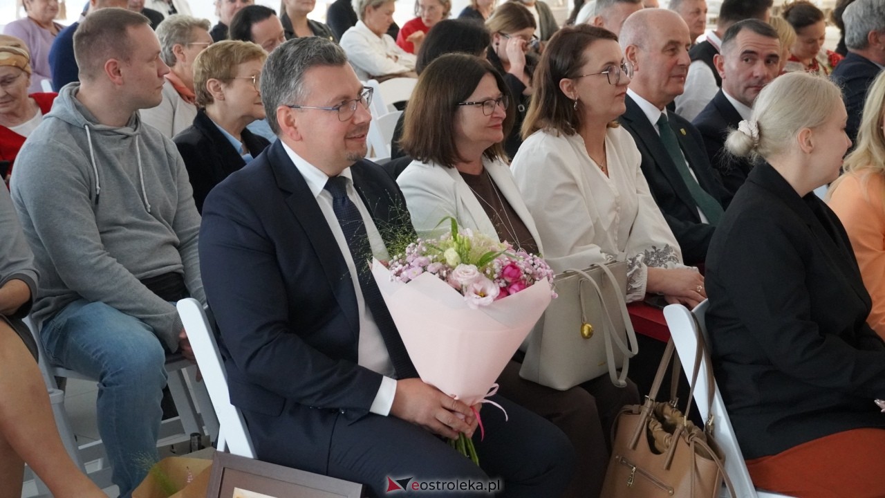 Jubileusz 70-lecia pracy twórczej Czesławy Kaczyńskiej [24.09.2026] - zdjęcie #57 - eOstroleka.pl