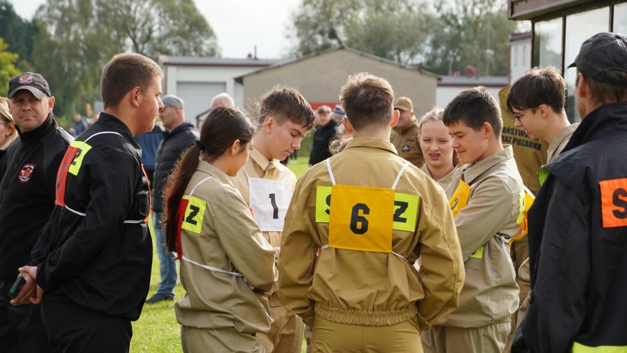 Powiatowe zawody sportowo-pożarnicze Młodzieżowych Drużyn Pożarowych w Ostrołęce [26.09.2026] - zdjęcie #121 - eOstroleka.pl