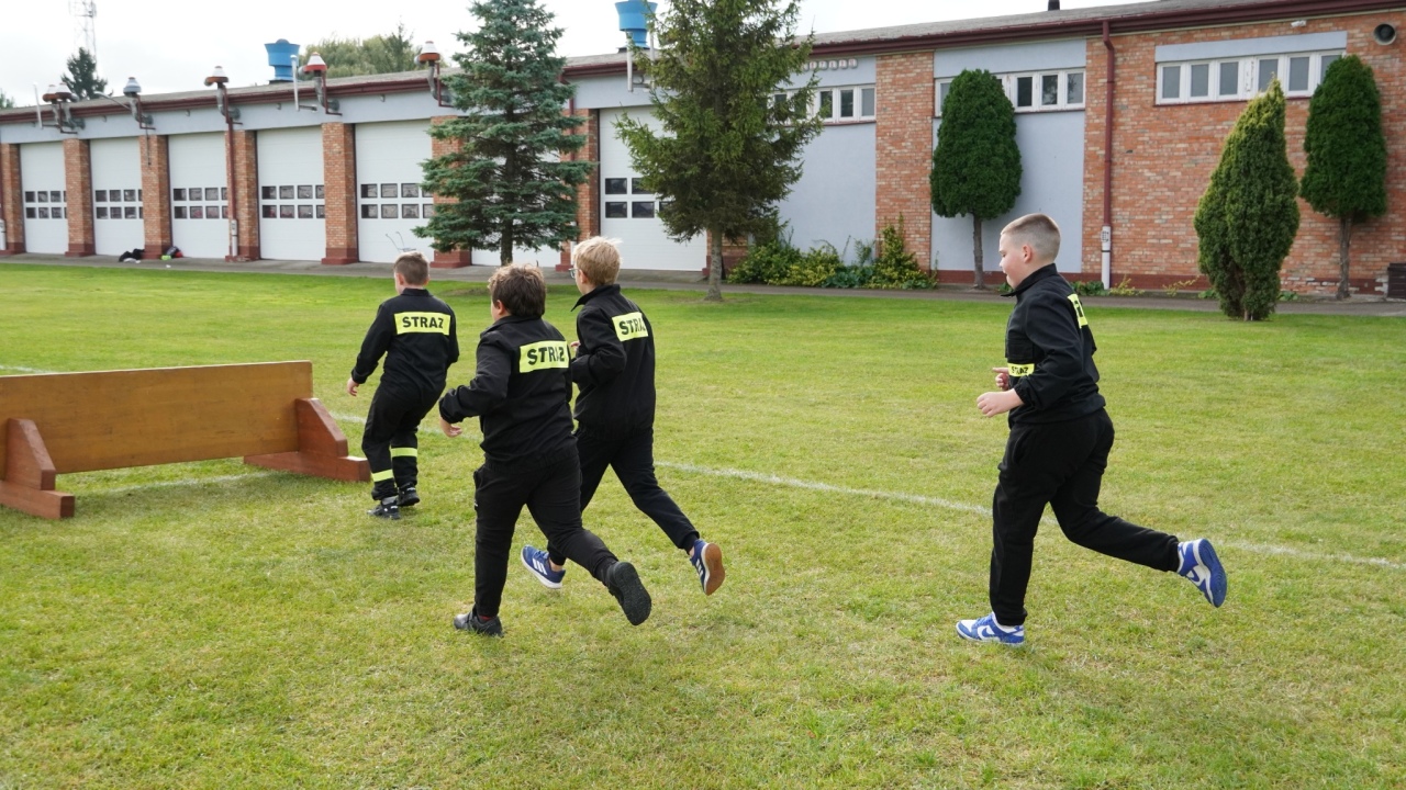 Powiatowe zawody sportowo-pożarnicze Młodzieżowych Drużyn Pożarowych w Ostrołęce [26.09.2026] - zdjęcie #116 - eOstroleka.pl