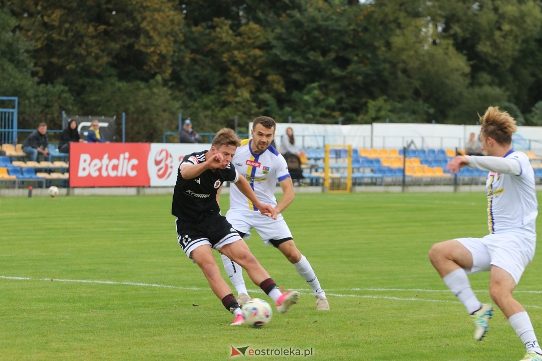 KS CK Troszyn - ŁKS II Łódź [26.09.2026] - zdjęcie #18 - eOstroleka.pl