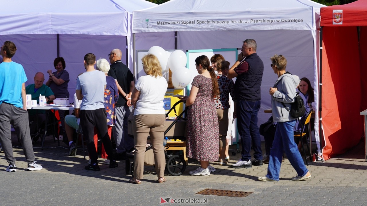 Biała Niedziela przy szpitalu w Ostrołęce [27.09.2026] - zdjęcie #7 - eOstroleka.pl