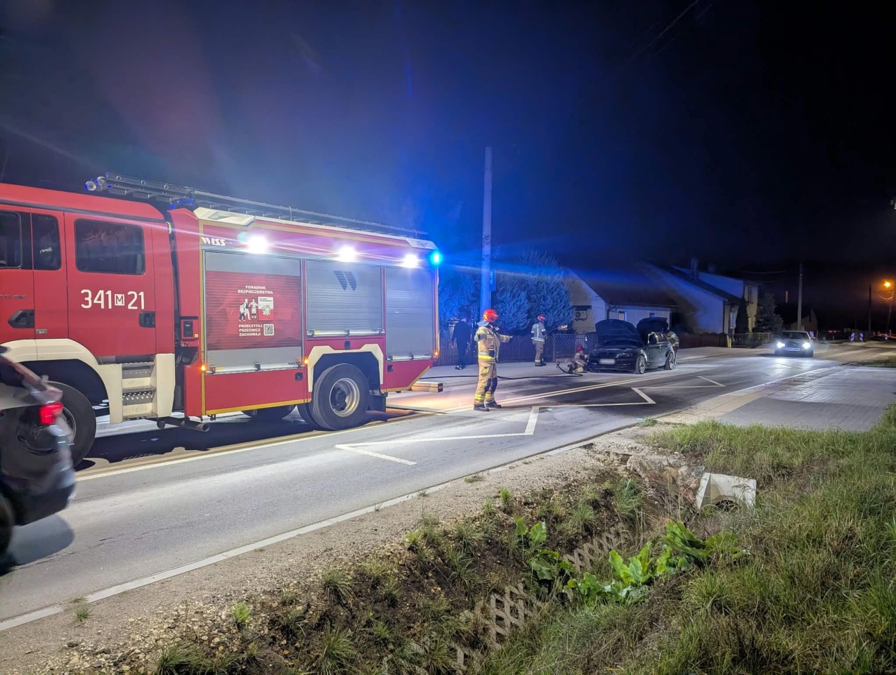 Pożar samochodu na ul. Słonecznej [27.09.2026] - zdjęcie #7 - eOstroleka.pl