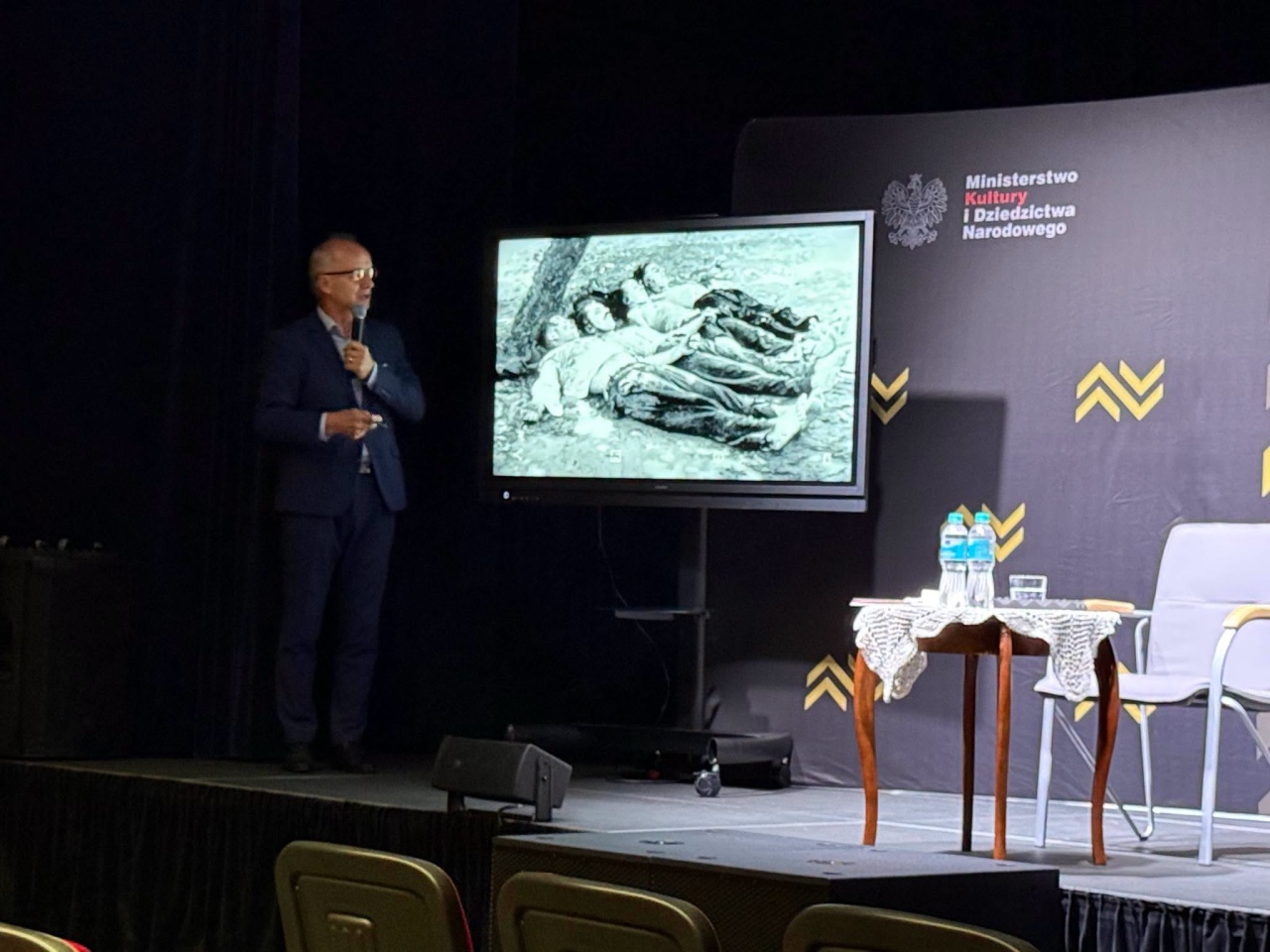 Prof. Krzysztof Szwagrzyk odwiedził Muzeum Żołnierzy Wyklętych. Opowiedział o identyfikacji sierż. „Roja” [28.09.2026] - zdjęcie #22 - eOstroleka.pl