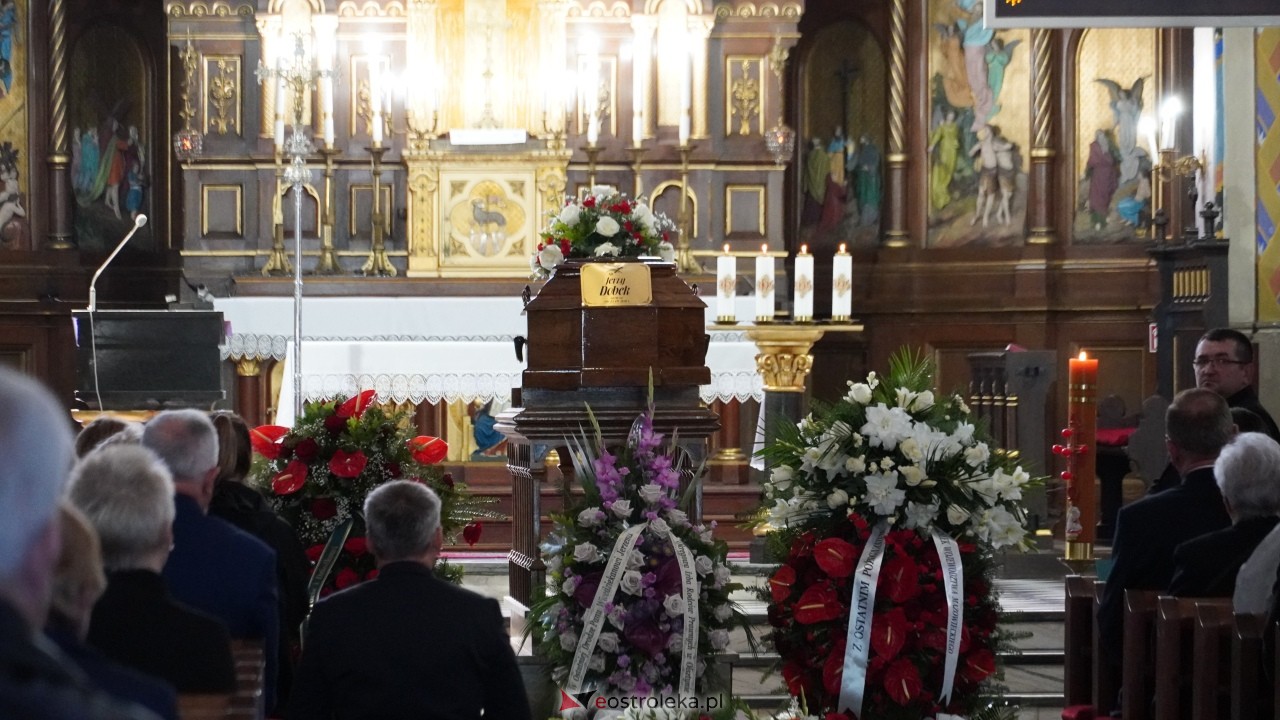 Uroczystości pogrzebowe śp. Jerzego Dobka [28.09.2026] - zdjęcie #26 - eOstroleka.pl