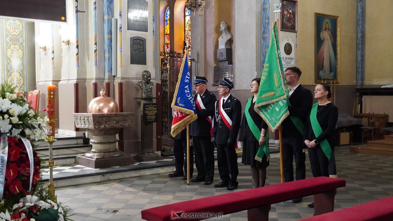 Uroczystości pogrzebowe śp. Jerzego Dobka [28.09.2026] - zdjęcie #14 - eOstroleka.pl