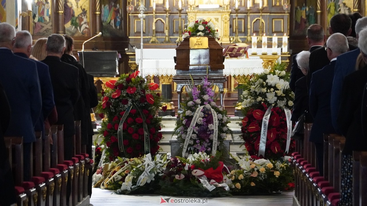Uroczystości pogrzebowe śp. Jerzego Dobka [28.09.2026] - zdjęcie #2 - eOstroleka.pl