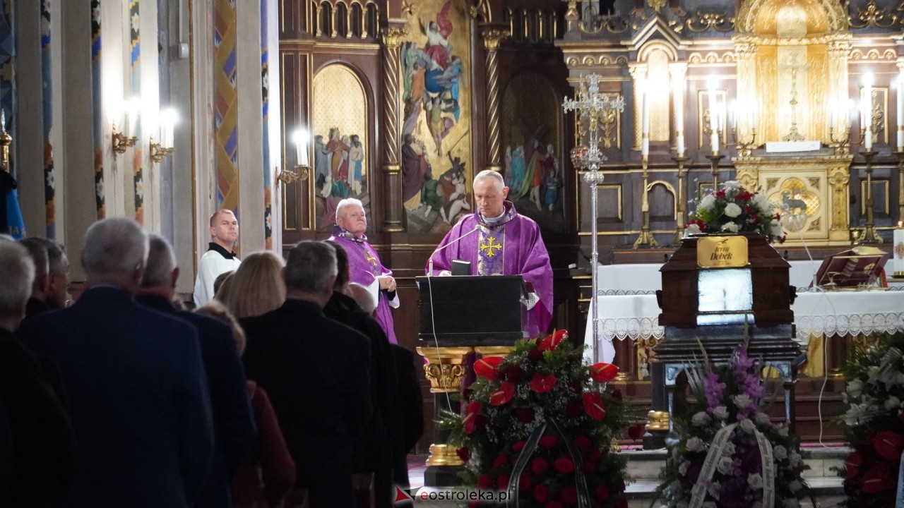 Uroczystości pogrzebowe śp. Jerzego Dobka [28.09.2026] - zdjęcie #1 - eOstroleka.pl