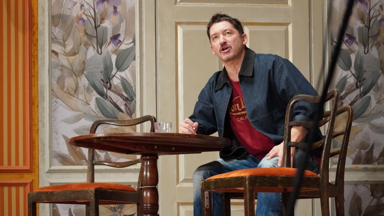„Genialny pomysł” na komediowy wieczór. Teatr Capitol wystąpił w Ostrołęce z paryskim hitem [28.09.2026] - zdjęcie #5 - eOstroleka.pl