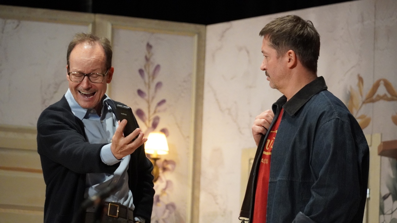 „Genialny pomysł” na komediowy wieczór. Teatr Capitol wystąpił w Ostrołęce z paryskim hitem [28.09.2026] - zdjęcie #14 - eOstroleka.pl