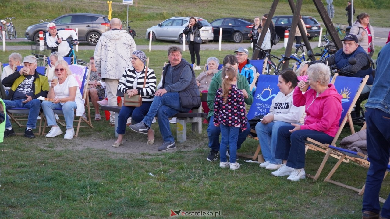 Pierwsze jesienne ognisko na plaży w Ostrołęce [29.09.2026] - zdjęcie #33 - eOstroleka.pl