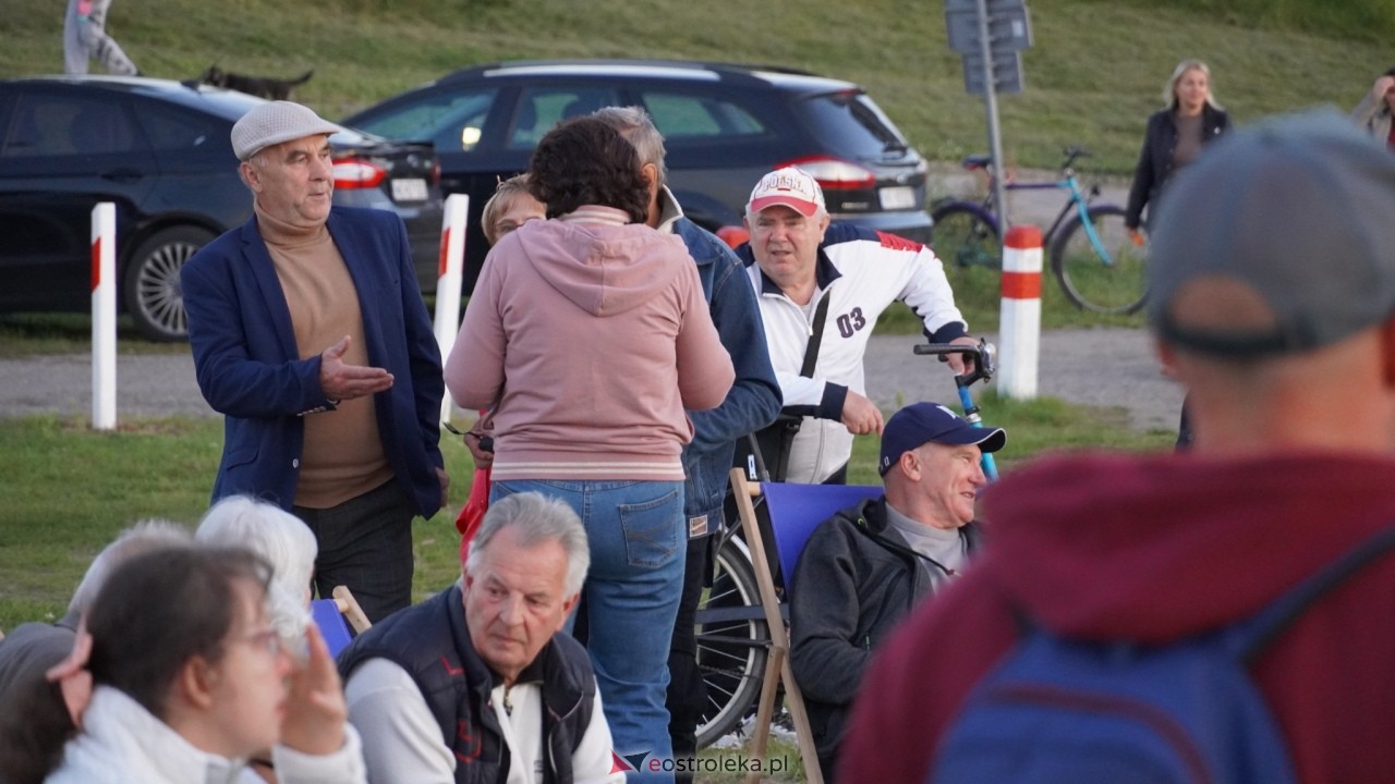 Pierwsze jesienne ognisko na plaży w Ostrołęce [29.09.2026] - zdjęcie #15 - eOstroleka.pl