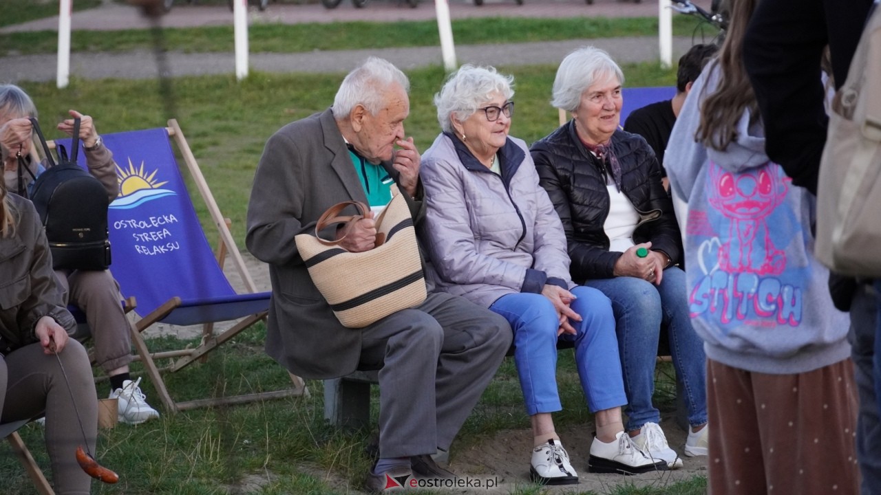 Pierwsze jesienne ognisko na plaży w Ostrołęce [29.09.2026] - zdjęcie #13 - eOstroleka.pl