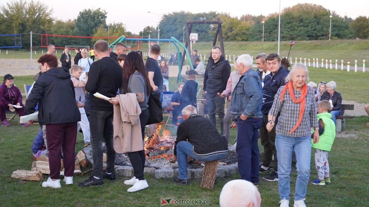 Pierwsze jesienne ognisko na plaży w Ostrołęce [29.09.2026] - zdjęcie #36 - eOstroleka.pl