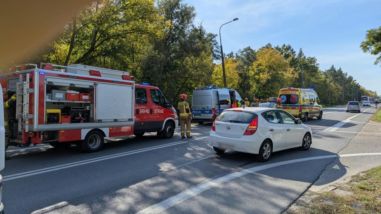 Wypadek na skrzyżowaniu Warszawskiej z Fortową [30.09.2026] - zdjęcie #19 - eOstroleka.pl